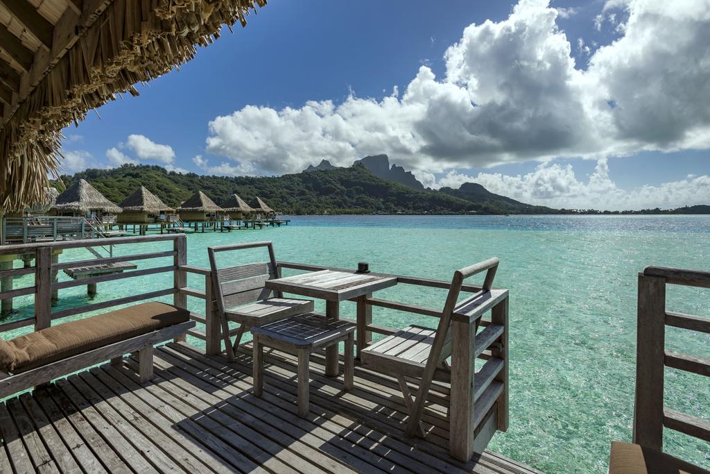 http://greatpacifictravels.com.au/hotel/images/hotel_img/11558323616InterContinental Bora Bora Le Moana Resort9.jpg
